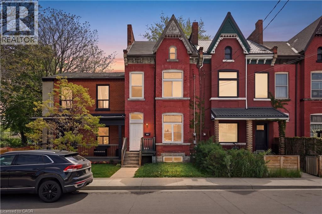 126 PARK Street N, Hamilton, Ontario
