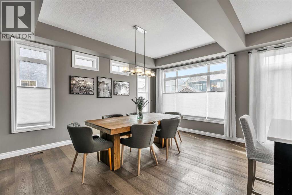 8223 9 Avenue SW, Calgary, Alberta  T3H 0W2 - Photo 8 - A2311746
