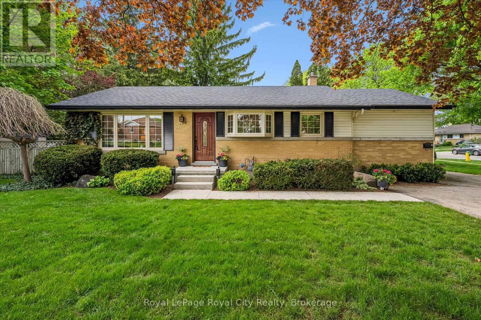 136 EMMA STREET, Guelph, Ontario