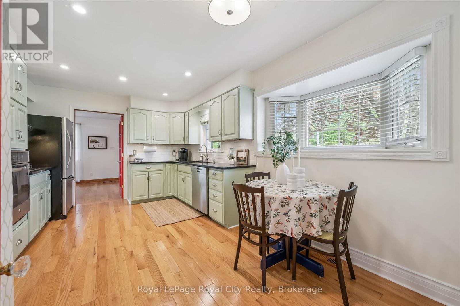 136 Emma Street, Guelph, Ontario  N1E 1V3 - Photo 8 - X13152832