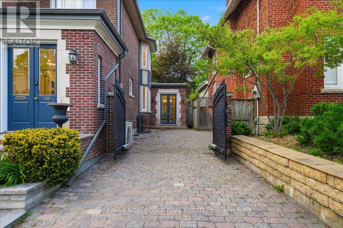38 Glenrose Avenue, Toronto, Ontario  M4T 1K4 - Photo 47 - C13152818