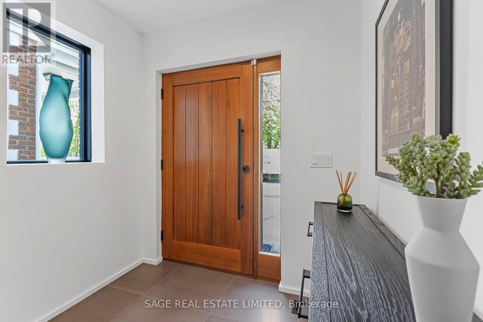 121 Sherwood Avenue, Toronto, Ontario  M4P 2A6 - Photo 2 - C13152856