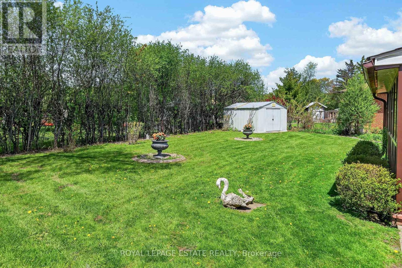 8 Wallbridge Court, Toronto, Ontario  M2R 1W1 - Photo 42 - C13152900
