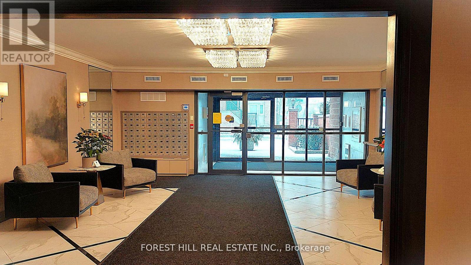 210 - 33 Wallace Street, Vaughan (West Woodbridge), Ontario  L4L 2P2 - Photo 4 - N13152776