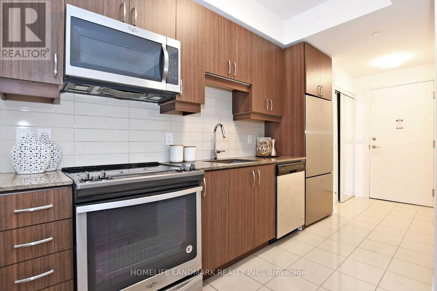 NW-201 - 9201 YONGE STREET, Richmond Hill, Ontario