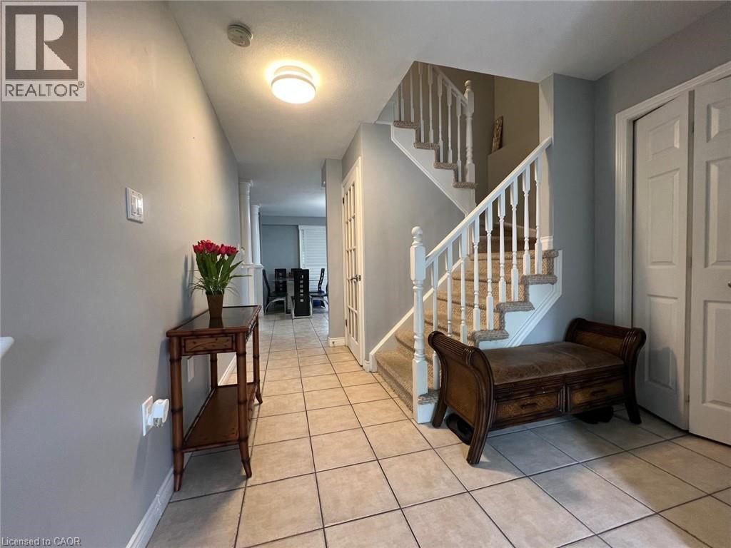 831 Queensdale Avenue E, Hamilton, Ontario  L8V 1M7 - Photo 7 - 40831665