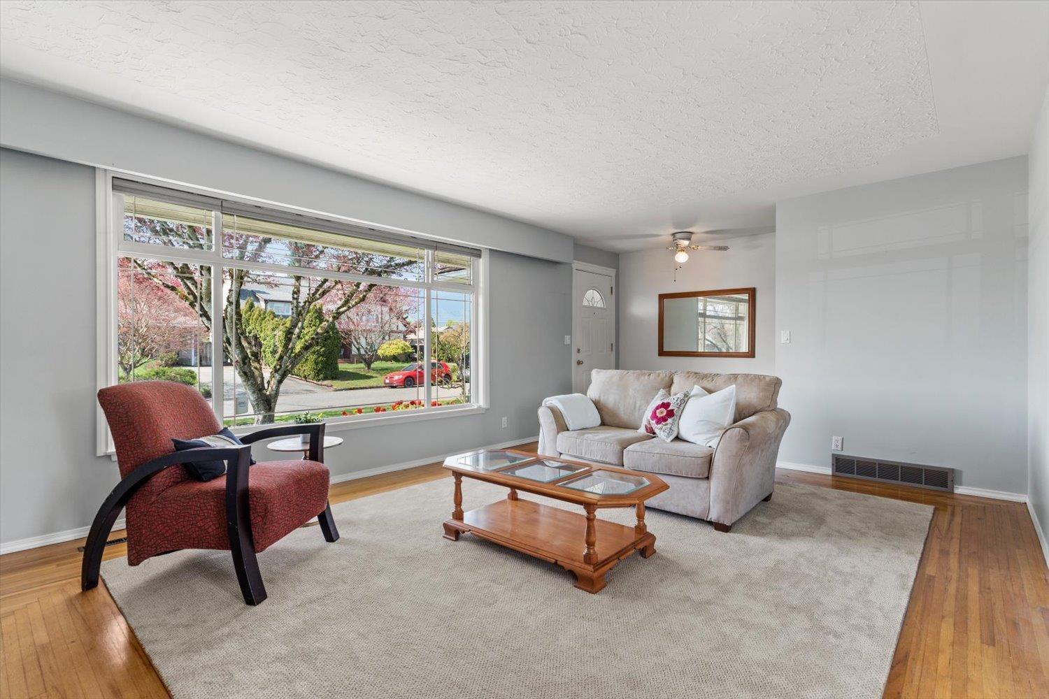 9726 Juniper Street, Chilliwack Proper East, Chilliwack, British Columbia  V2P 5J1 - Photo 6 - R3113184