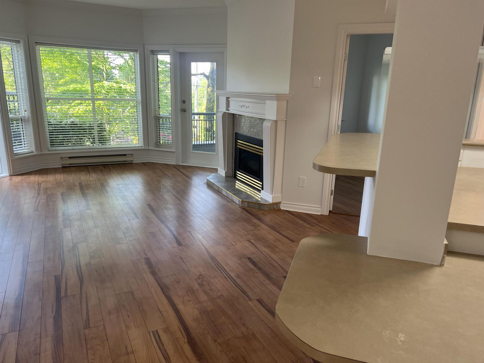 208 34101 Old Yale Road, Abbotsford, British Columbia  V2S 2K4 - Photo 3 - R3125363