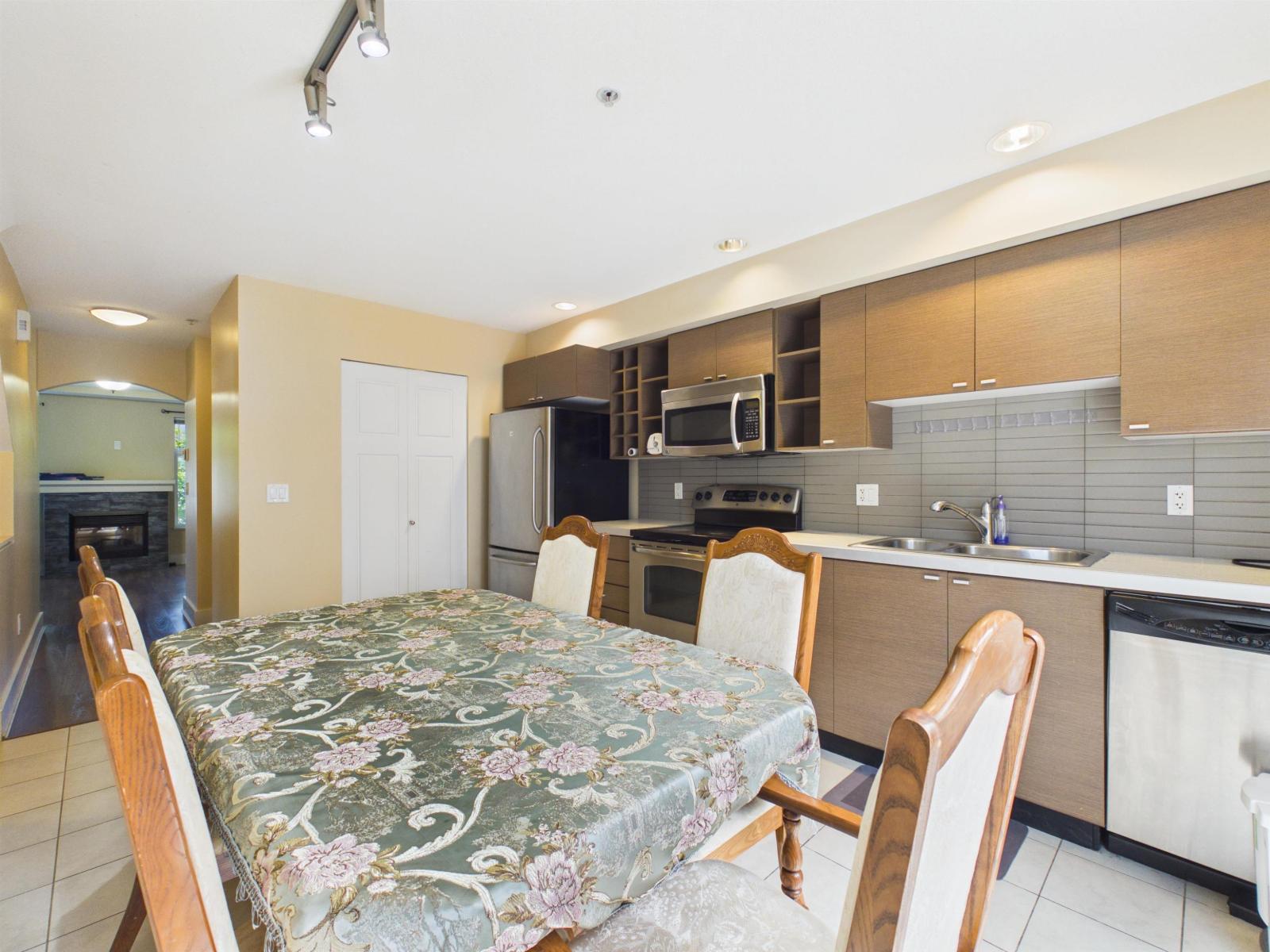 83 15833 26 Avenue, Surrey, British Columbia V3Z 2X5 - Photo 6 - R3123630