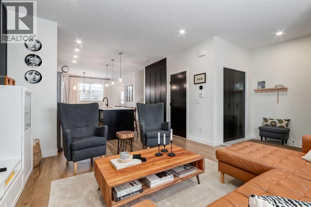 27 D'arcy Boulevard, Okotoks, Alberta  T1S 5S6 - Photo 3 - A2312829