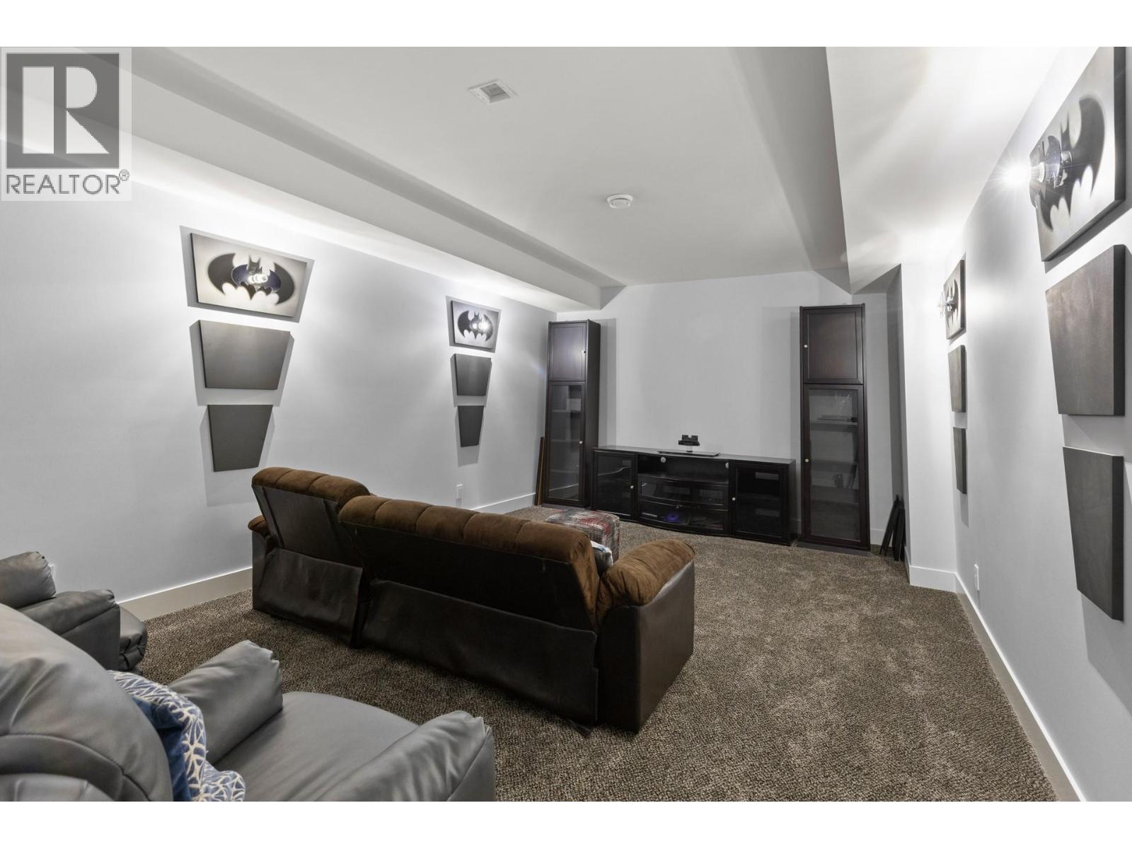 1088 Clarance Avenue, Kelowna, British Columbia  V1W 5M6 - Photo 53 - 10373843