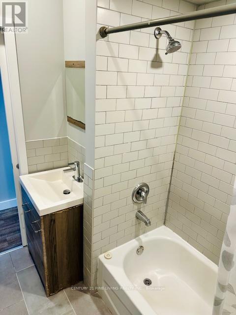 2029-2031 Eglinton Avenue W, Toronto, Ontario  M6E 2K4 - Photo 12 - W13152848