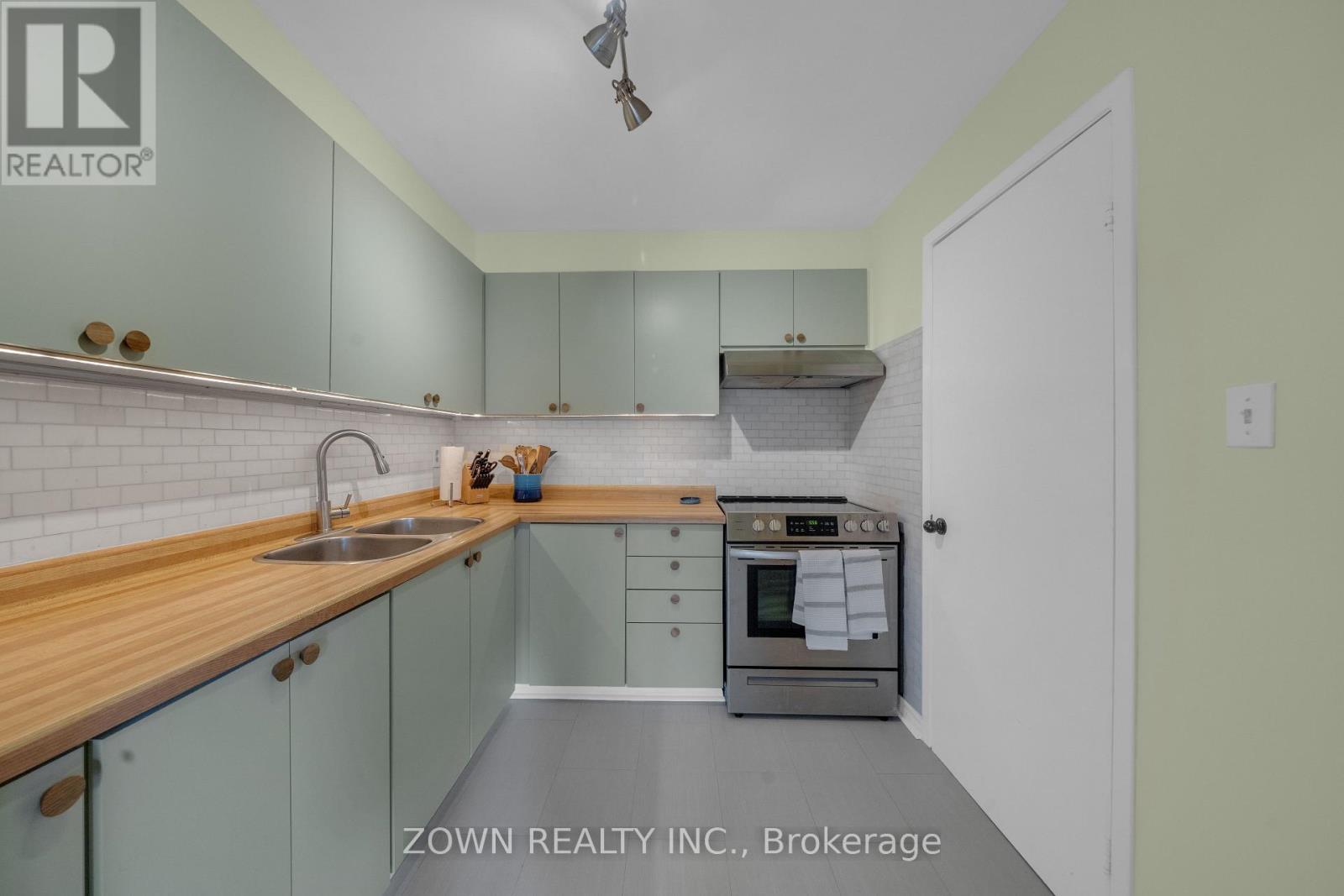210 - 3835 Lakeshore Boulevard W, Toronto, Ontario  M8W 1R2 - Photo 21 - W13152896