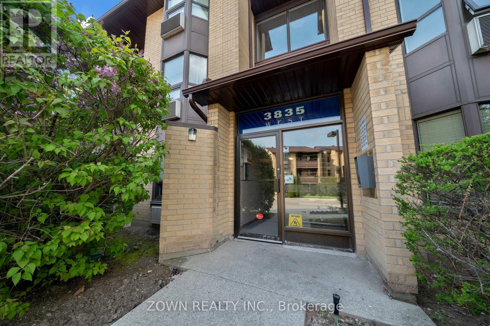 210 - 3835 Lakeshore Boulevard W, Toronto, Ontario  M8W 1R2 - Photo 8 - W13152896