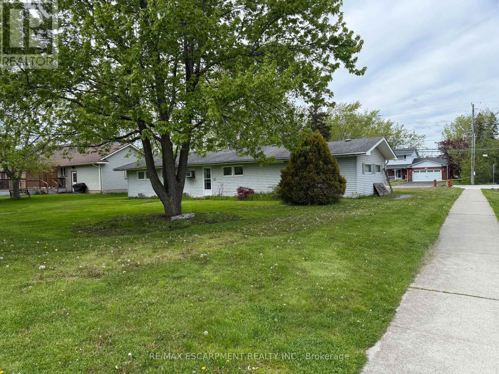 3931 Main Street W, Fort Erie, Ontario  L0S 1S0 - Photo 8 - X13152846