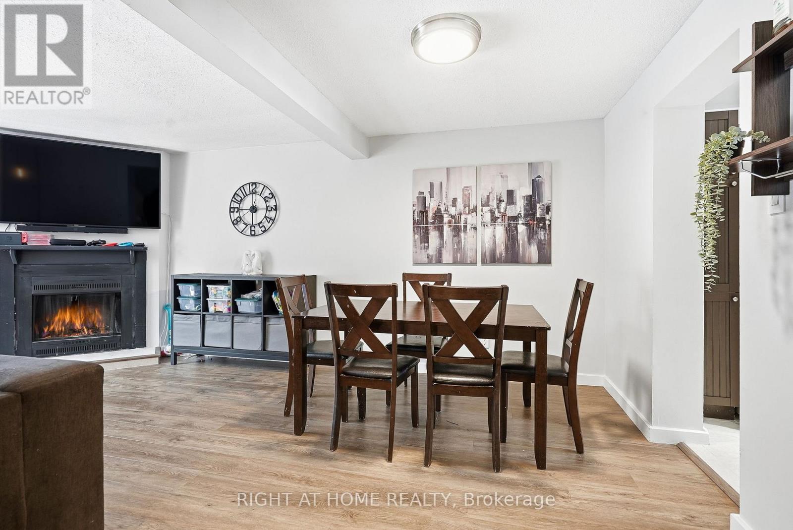 1633 Lafrance Drive, Ottawa, Ontario  K1E 2L7 - Photo 8 - X12692702