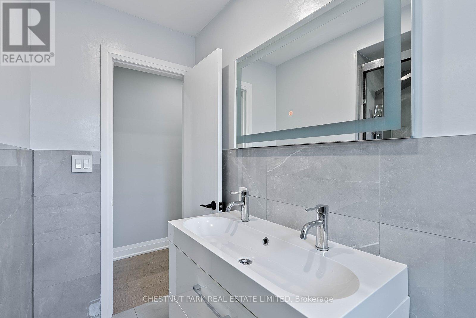 106 Fitzgibbon Avenue, Toronto, Ontario  M1K 4A3 - Photo 31 - E13148592