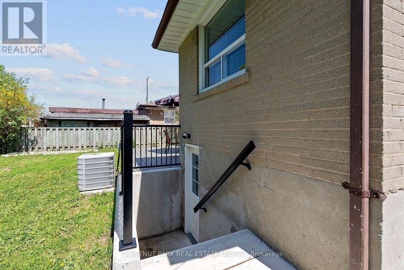 106 Fitzgibbon Avenue, Toronto, Ontario  M1K 4A3 - Photo 44 - E13148592