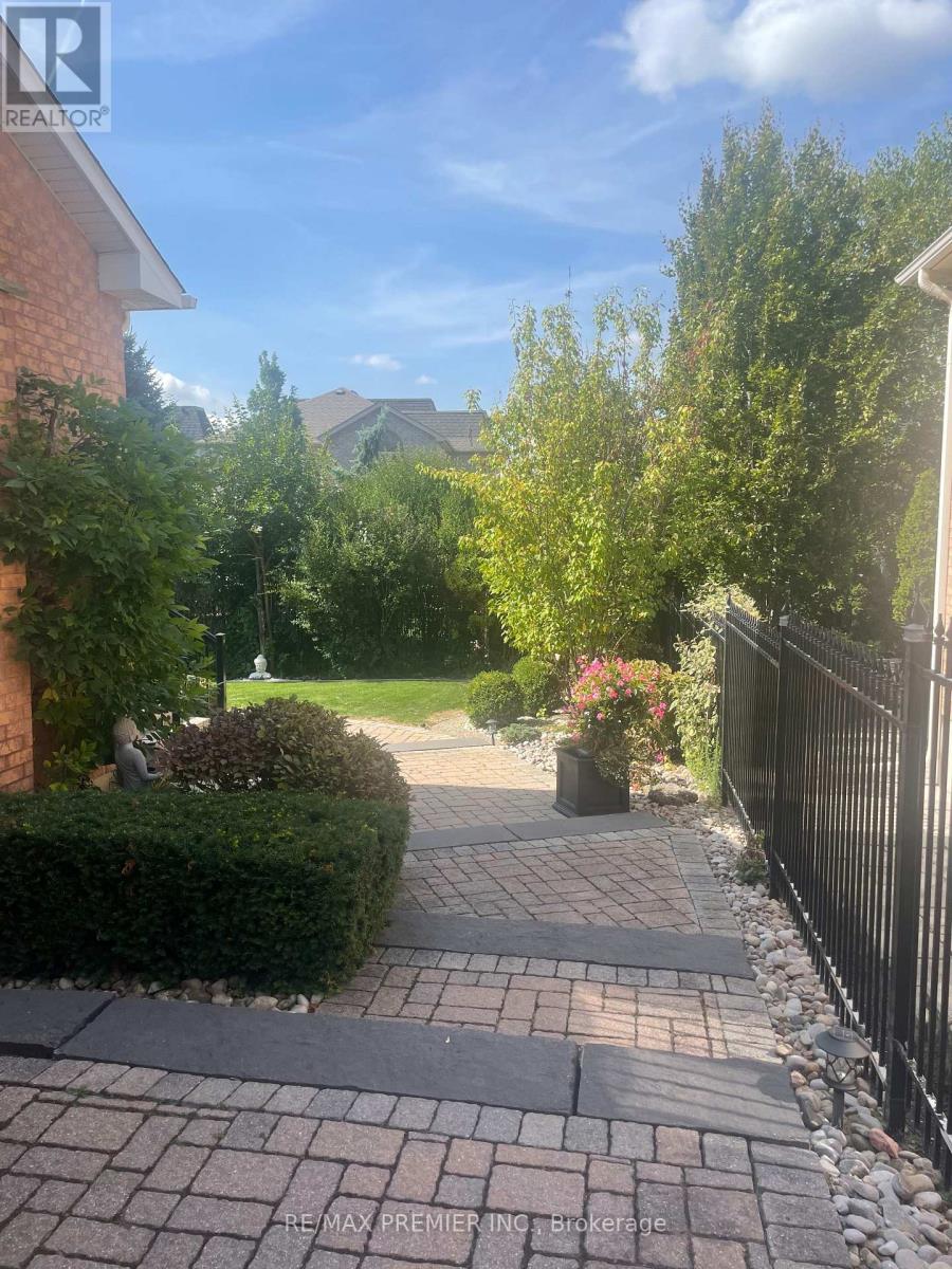 90 Siderno Crescent, Vaughan, Ontario  L4L 9H5 - Photo 40 - N13138650