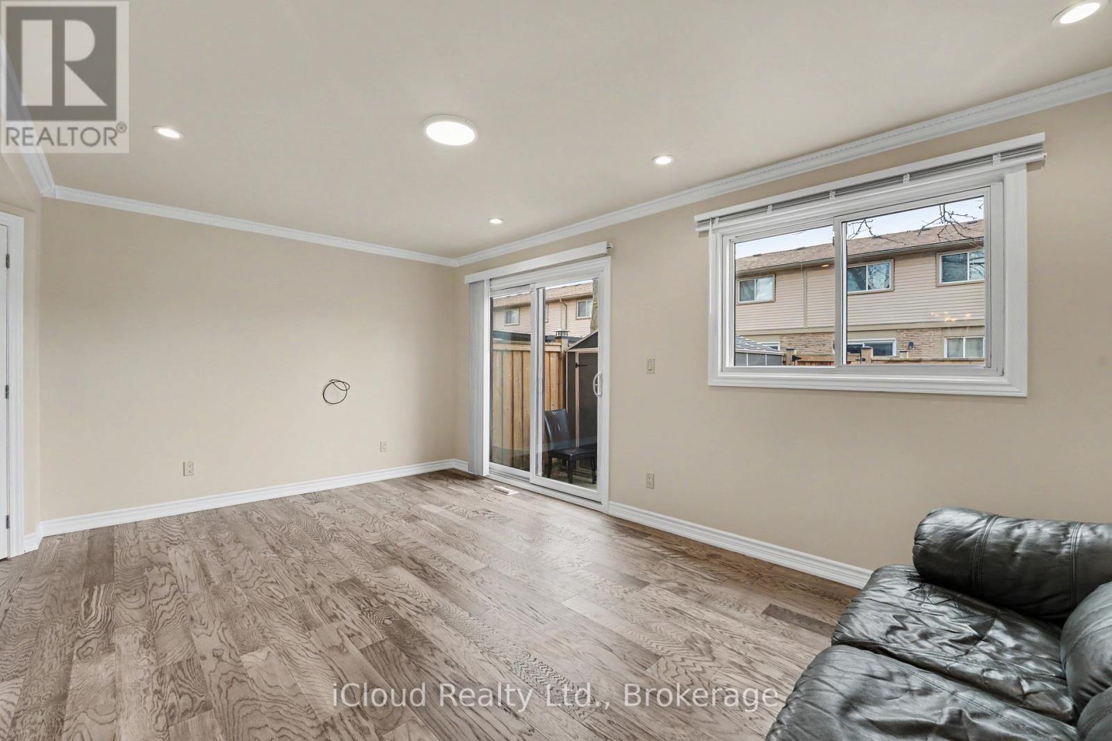 62 - 81 Hansen Road, Brampton, Ontario  L6V 3C7 - Photo 12 - W12682698