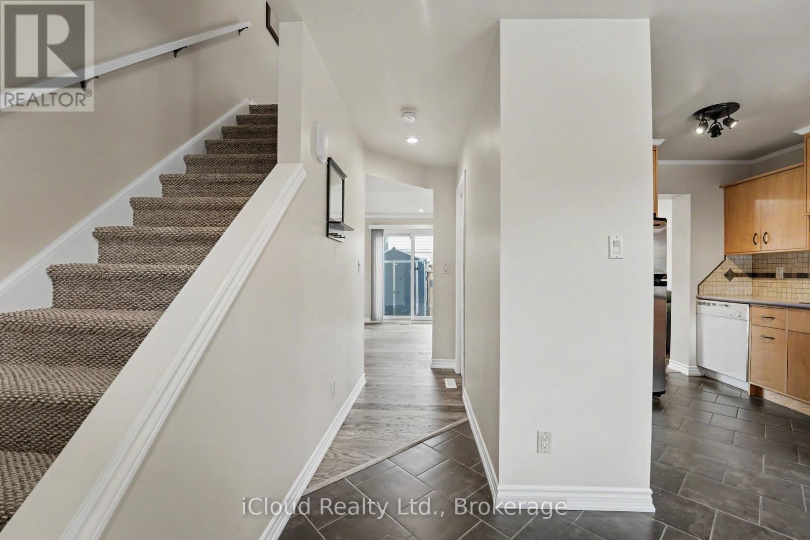 62 - 81 Hansen Road, Brampton, Ontario  L6V 3C7 - Photo 15 - W12682698
