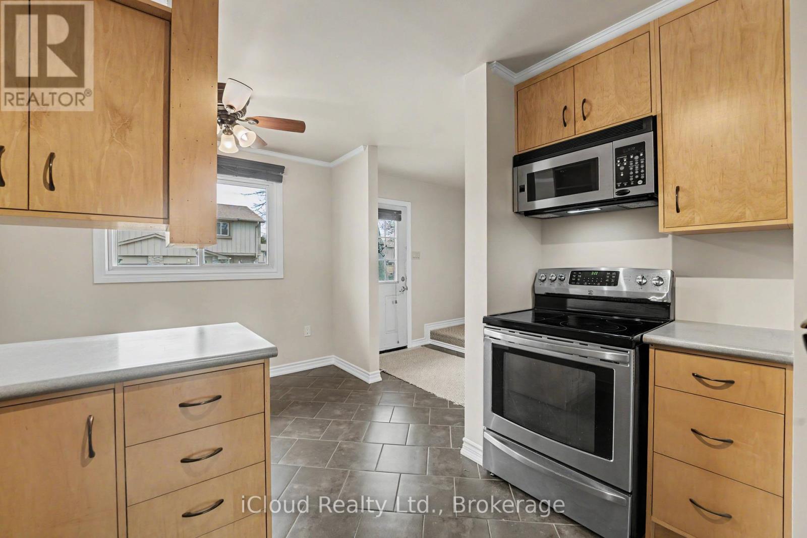 62 - 81 Hansen Road, Brampton, Ontario  L6V 3C7 - Photo 5 - W12682698