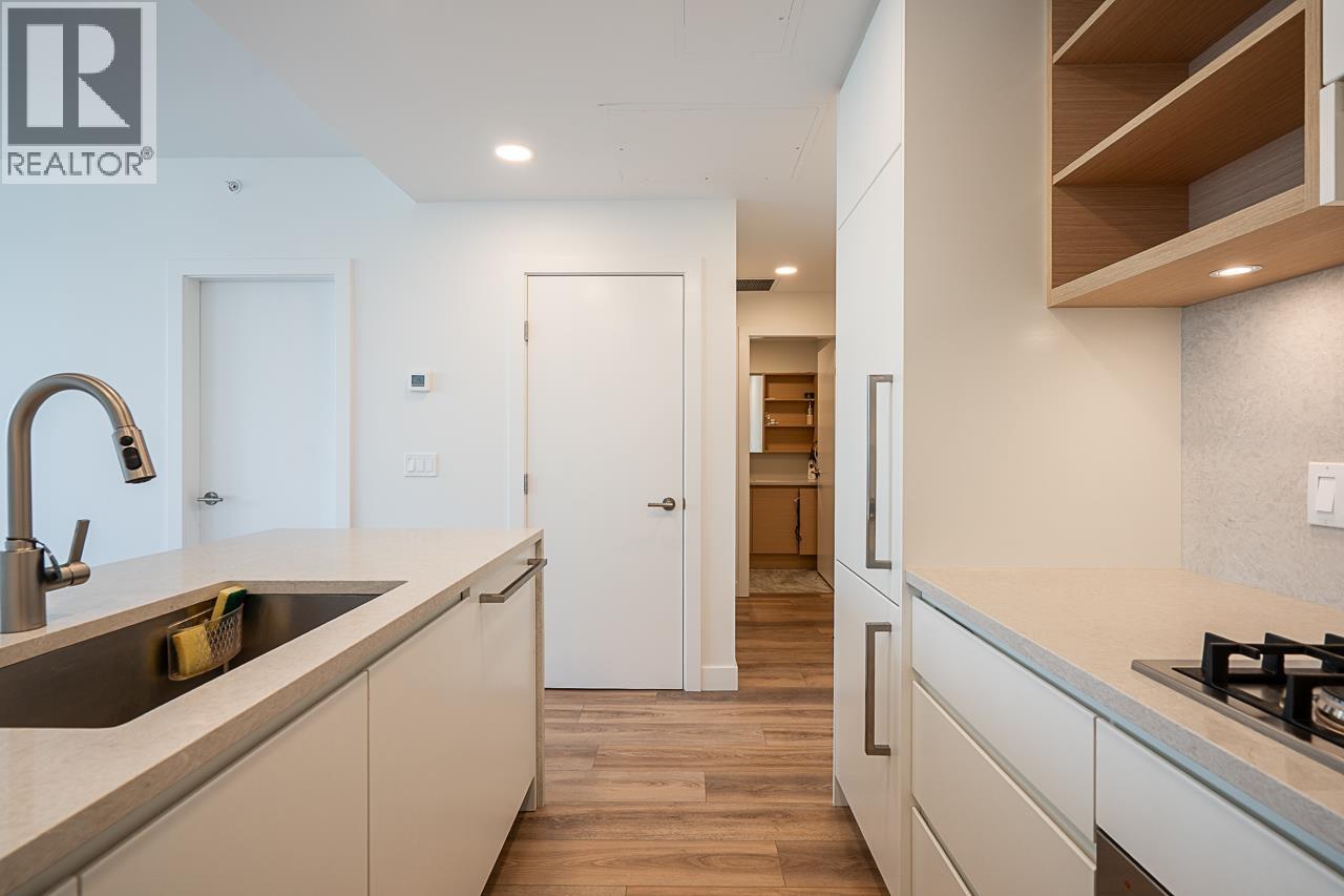 2101 4433 Alaska Street, Burnaby, British Columbia  V5C 5T3 - Photo 3 - R3126138