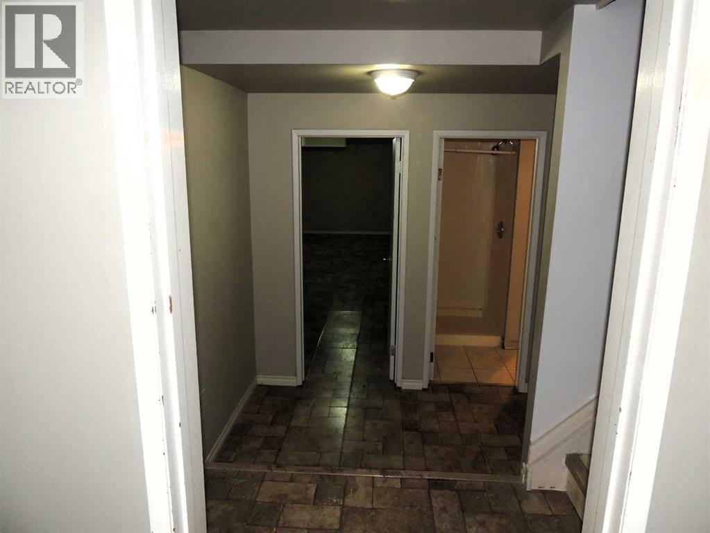 2713 Canmore Road NW, Calgary, Alberta  T2M 4J6 - Photo 43 - A2278776