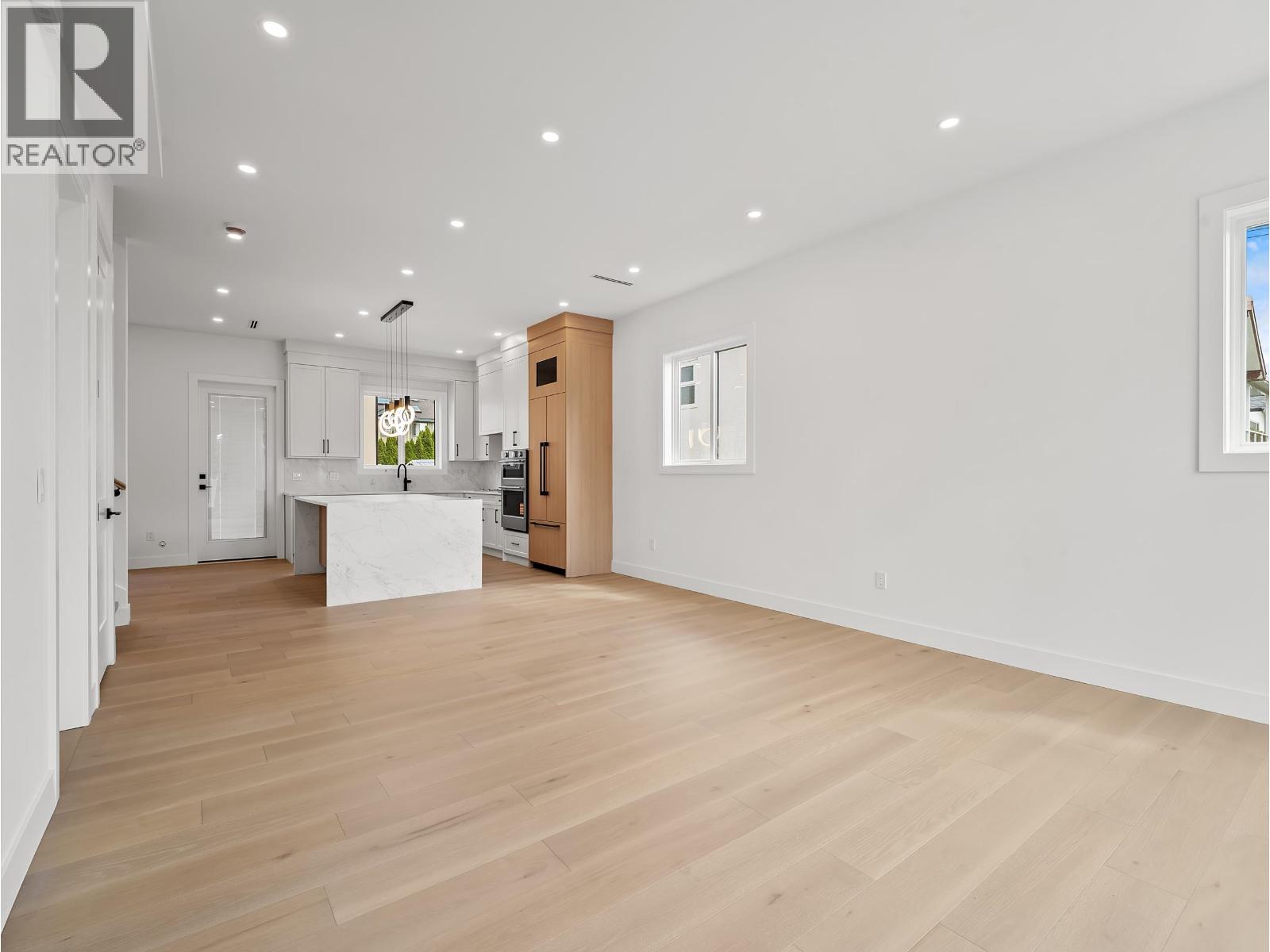 2 6885 Aubrey Street, Burnaby, British Columbia  V5B 2E4 - Photo 11 - R3126140