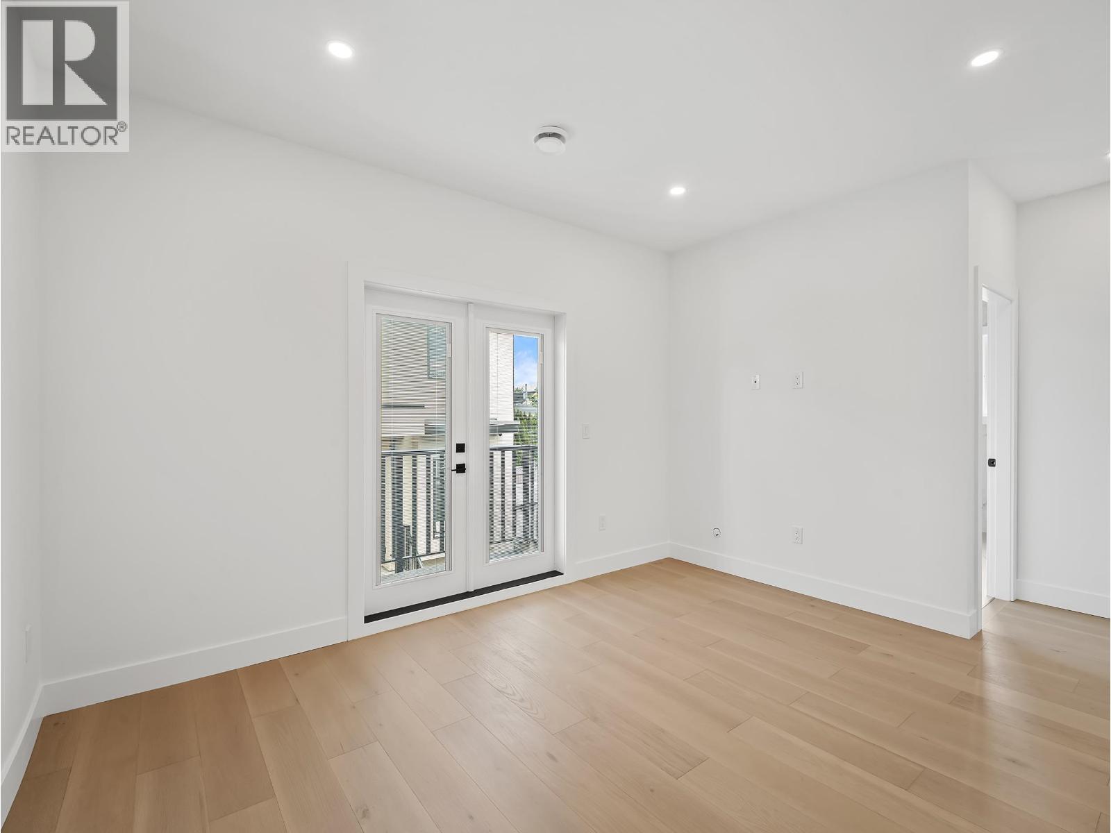 2 6885 Aubrey Street, Burnaby, British Columbia  V5B 2E4 - Photo 15 - R3126140
