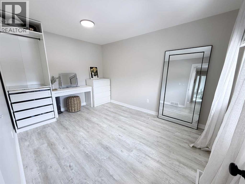 112, 25 Glamis Green SW, Calgary, Alberta  T3E 6V1 - Photo 24 - A2312139