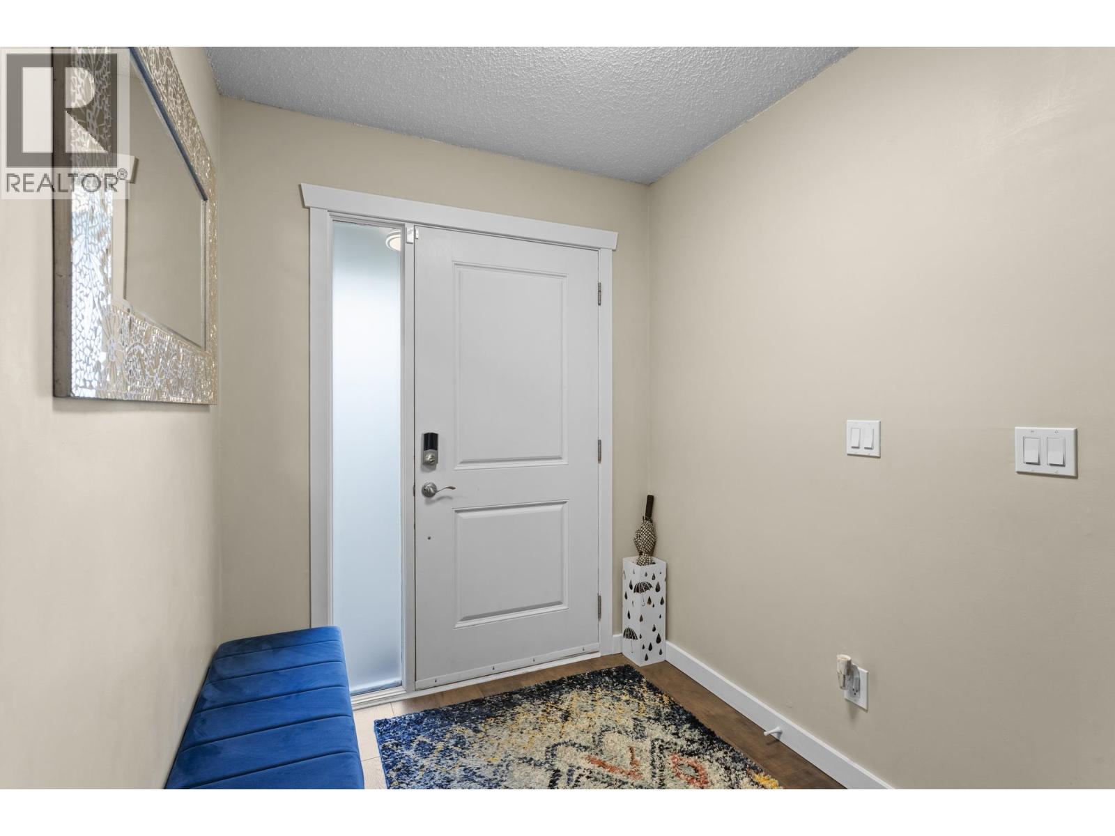 1995 Elizabeth Drive, Coquitlam, British Columbia  V3E 1X5 - Photo 4 - R3125952