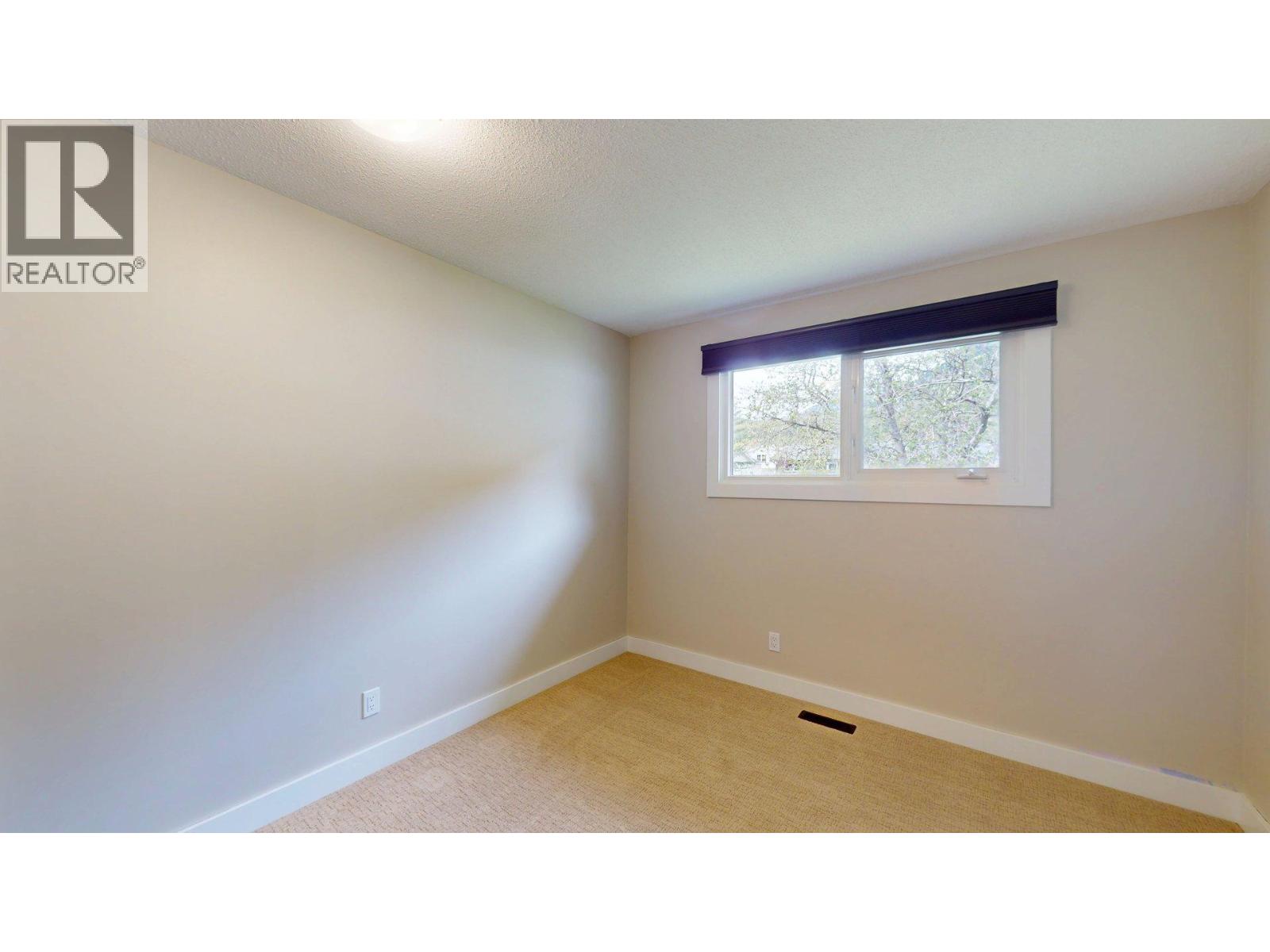 1162 Nashton Crescent, Elkford, British Columbia  V0B 1H0 - Photo 17 - 10388114