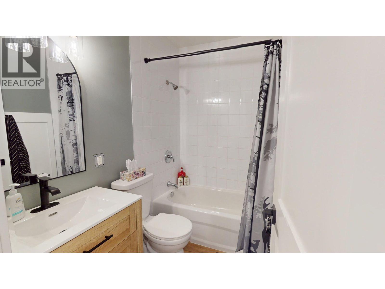 1162 Nashton Crescent, Elkford, British Columbia  V0B 1H0 - Photo 14 - 10388114