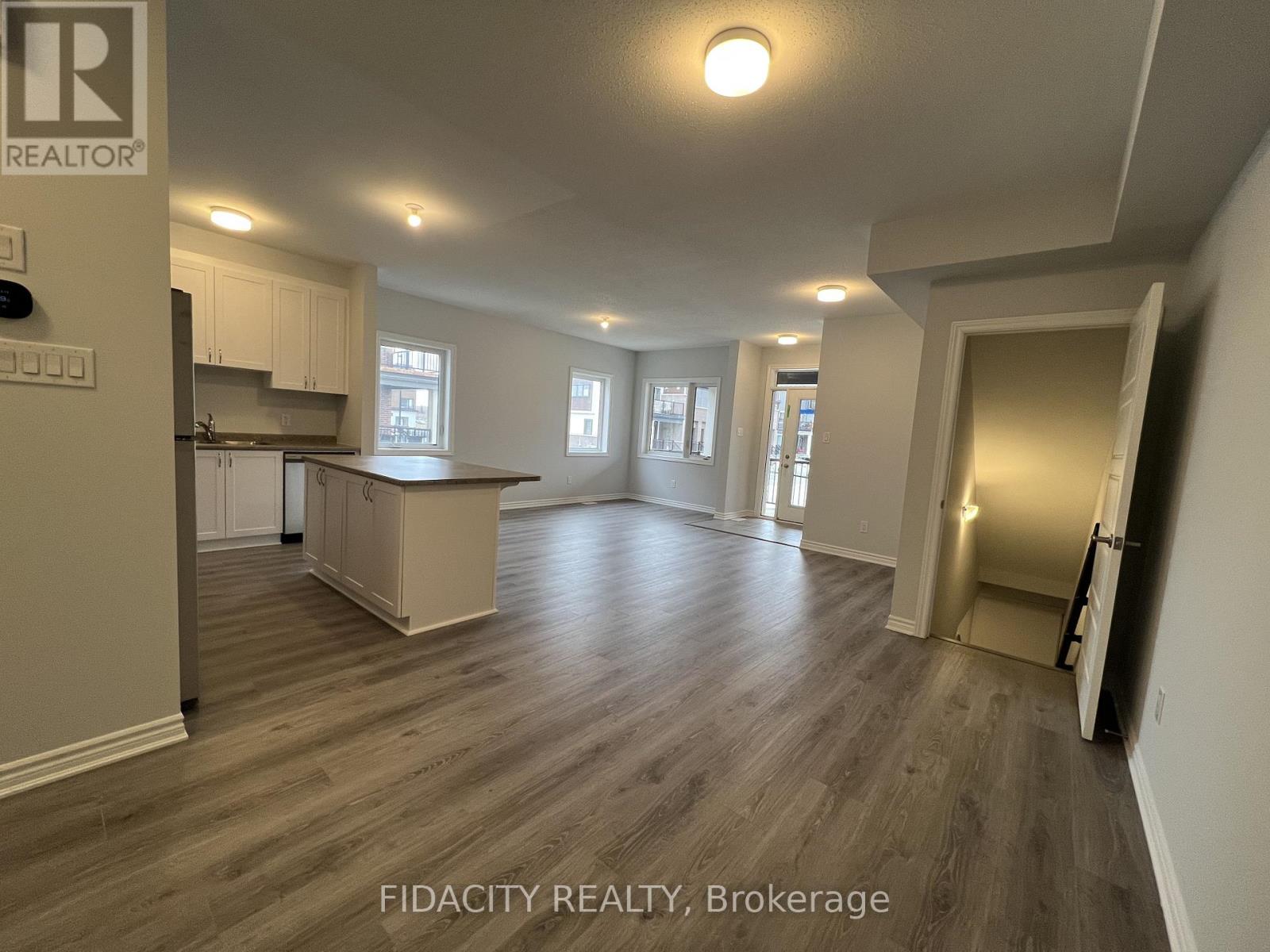 175 Anthracite Private, Ottawa, Ontario  K2J 7B4 - Photo 3 - X13152906