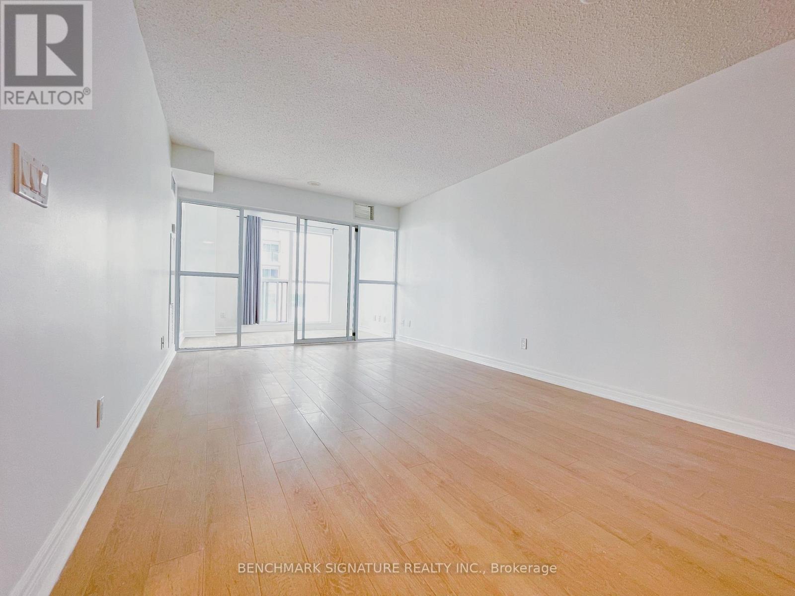 1909 - 50 Town Centre Court, Toronto, Ontario M1P 0A9 - Photo 2 - E13152926