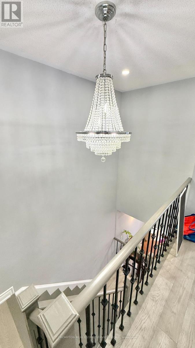 2037 Bur Oak Avenue, Markham, Ontario L6E 1X3 - Photo 27 - N13152912