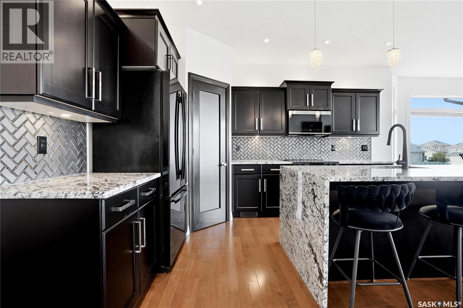2431 Linner Bay, Regina, Saskatchewan  S4V 1K3 - Photo 13 - SK036460