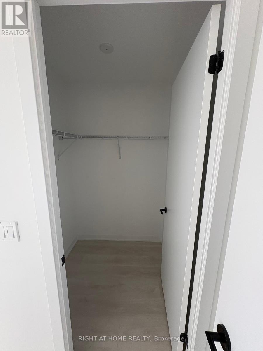4878 Powers Common, Burlington, Ontario L7M 2B4 - Photo 10 - W13152930