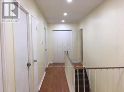 1055a Forestwood (Upper) Drive, Mississauga, Ontario  L5C 2T8 - Photo 17 - W13152936