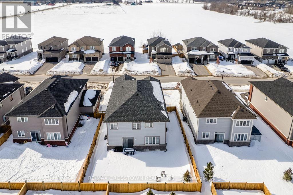 11 Middleton Drive, Wasaga Beach, Ontario  L9Z 0L1 - Photo 45 - S12845158