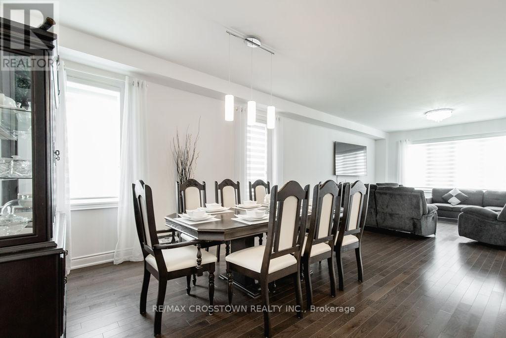 11 Middleton Drive, Wasaga Beach, Ontario  L9Z 0L1 - Photo 9 - S12845158