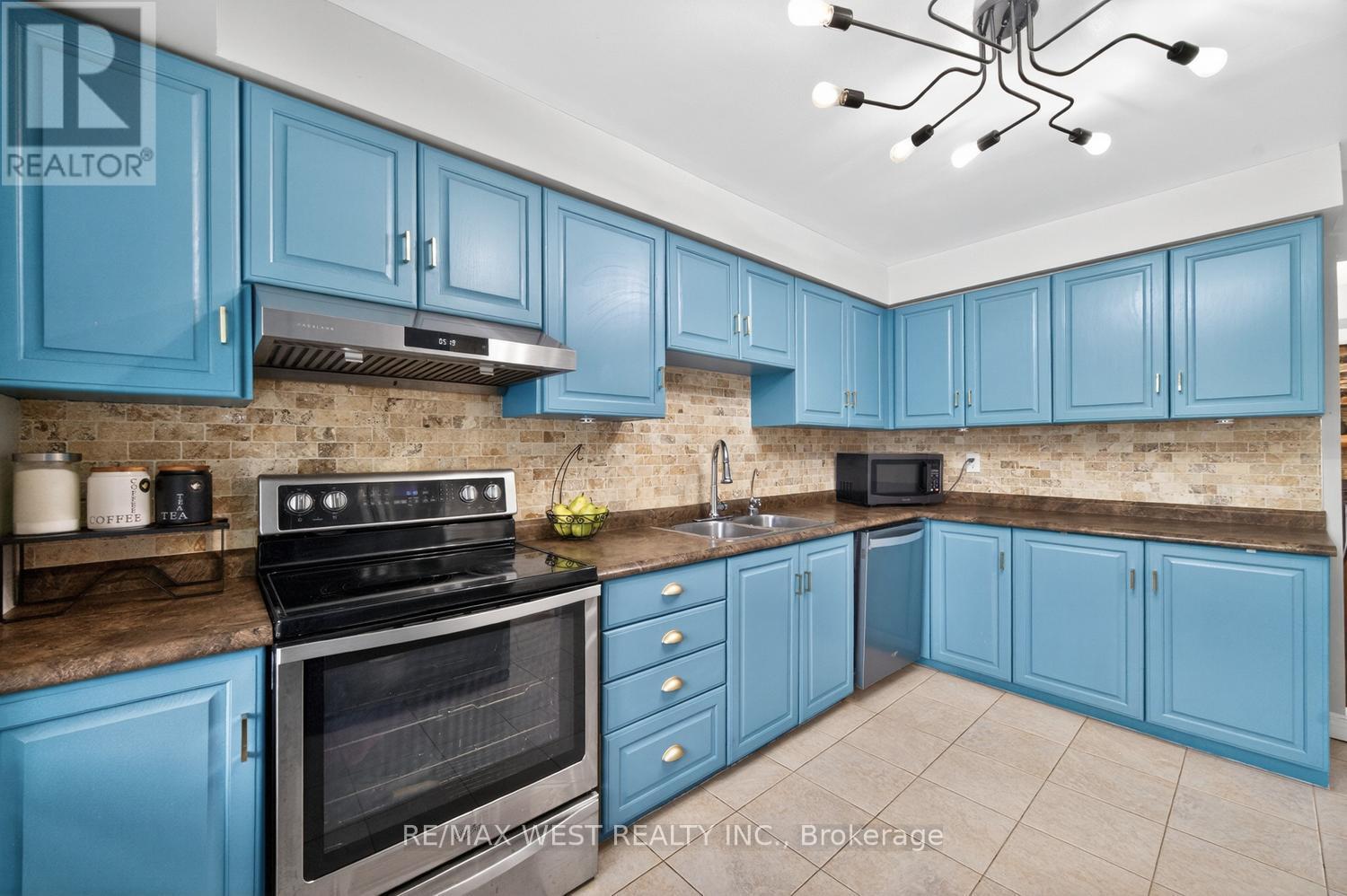 38 - 2065 Amherst Heights Court, Burlington, Ontario  L7P 4R7 - Photo 20 - W13127106