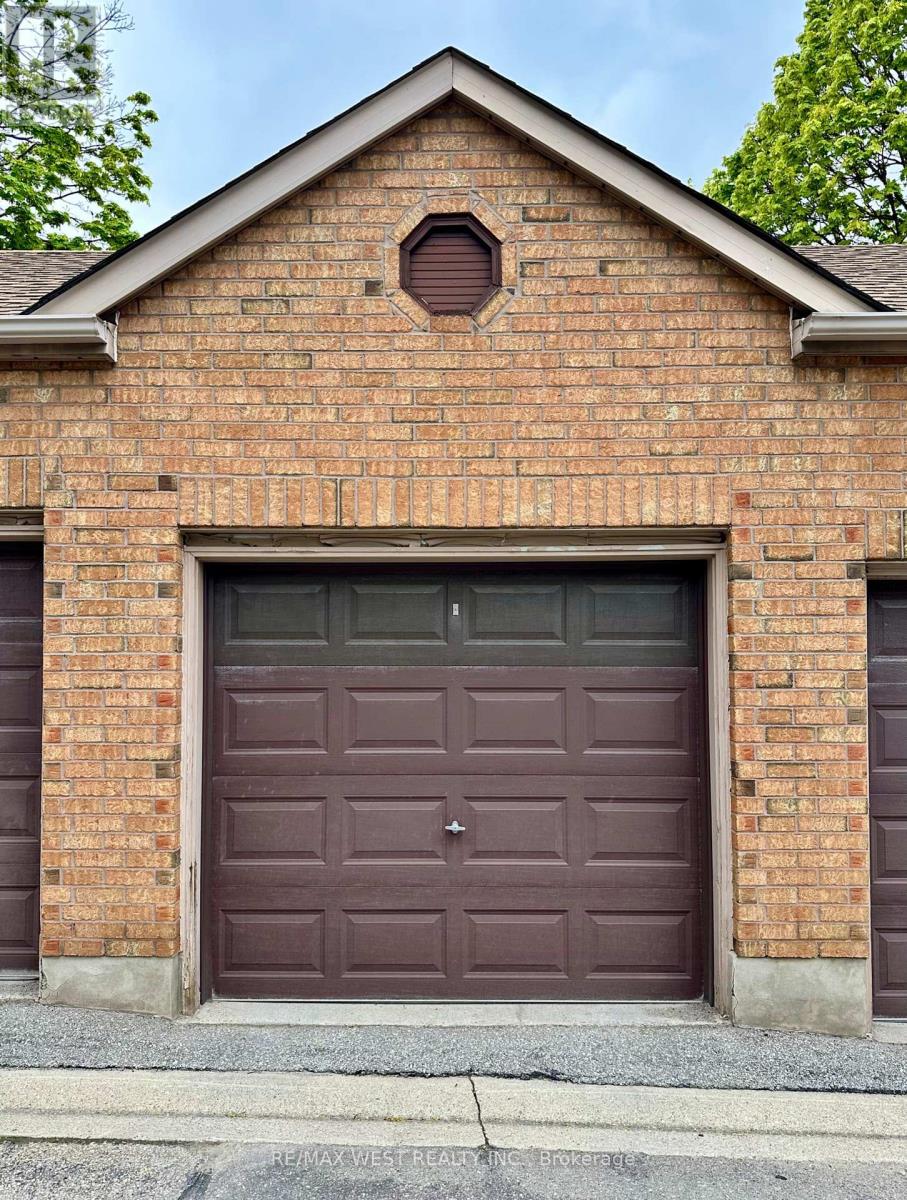 38 - 2065 Amherst Heights Court, Burlington, Ontario  L7P 4R7 - Photo 48 - W13127106