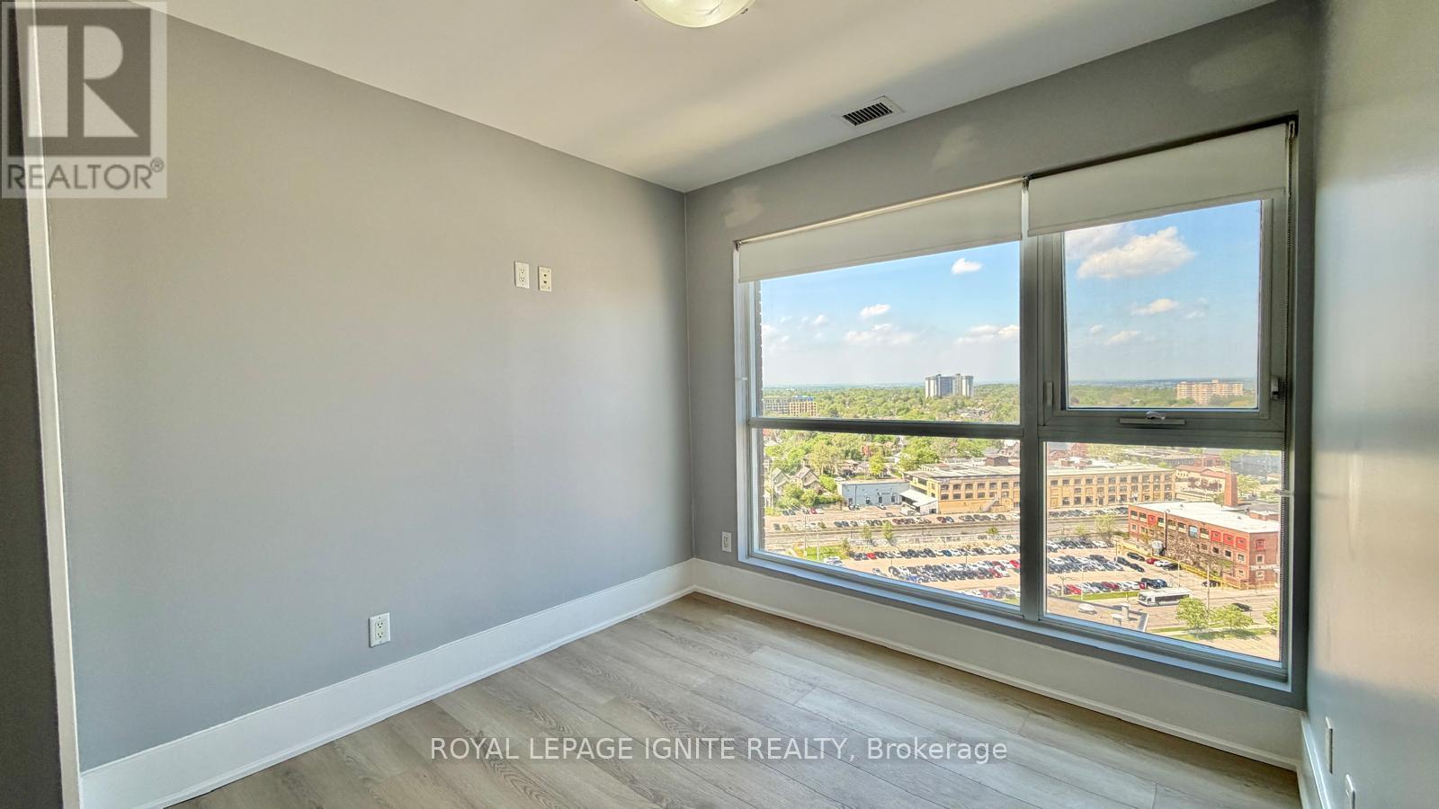 1712 - 1 Victoria Street, Kitchener, Ontario  N2G 0B5 - Photo 12 - X13152904