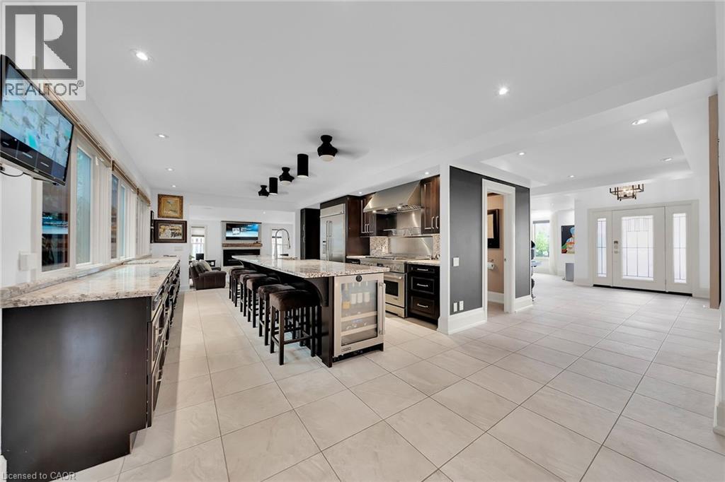 404 Mountain Brow Boulevard E, Hamilton, Ontario  L8T 1A7 - Photo 9 - 40832110