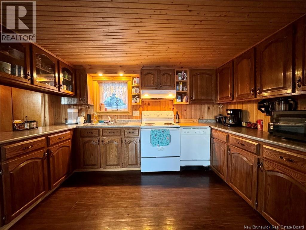 5502 Centrale Street, Lac Baker, New Brunswick  E7A 1H7 - Photo 14 - NB139892