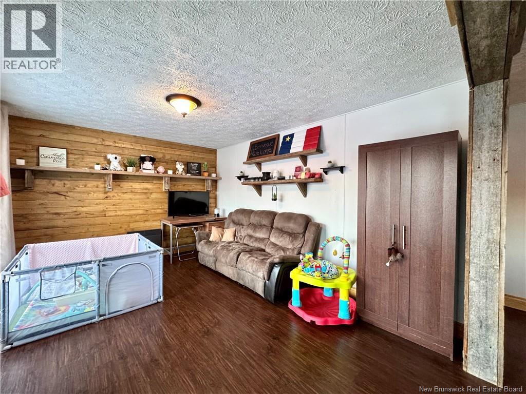 5502 Centrale Street, Lac Baker, New Brunswick  E7A 1H7 - Photo 17 - NB139892