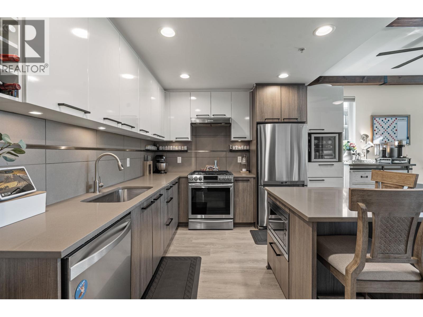 405 9350 University High Street, Burnaby, British Columbia  V5A 0B6 - Photo 2 - R3126095