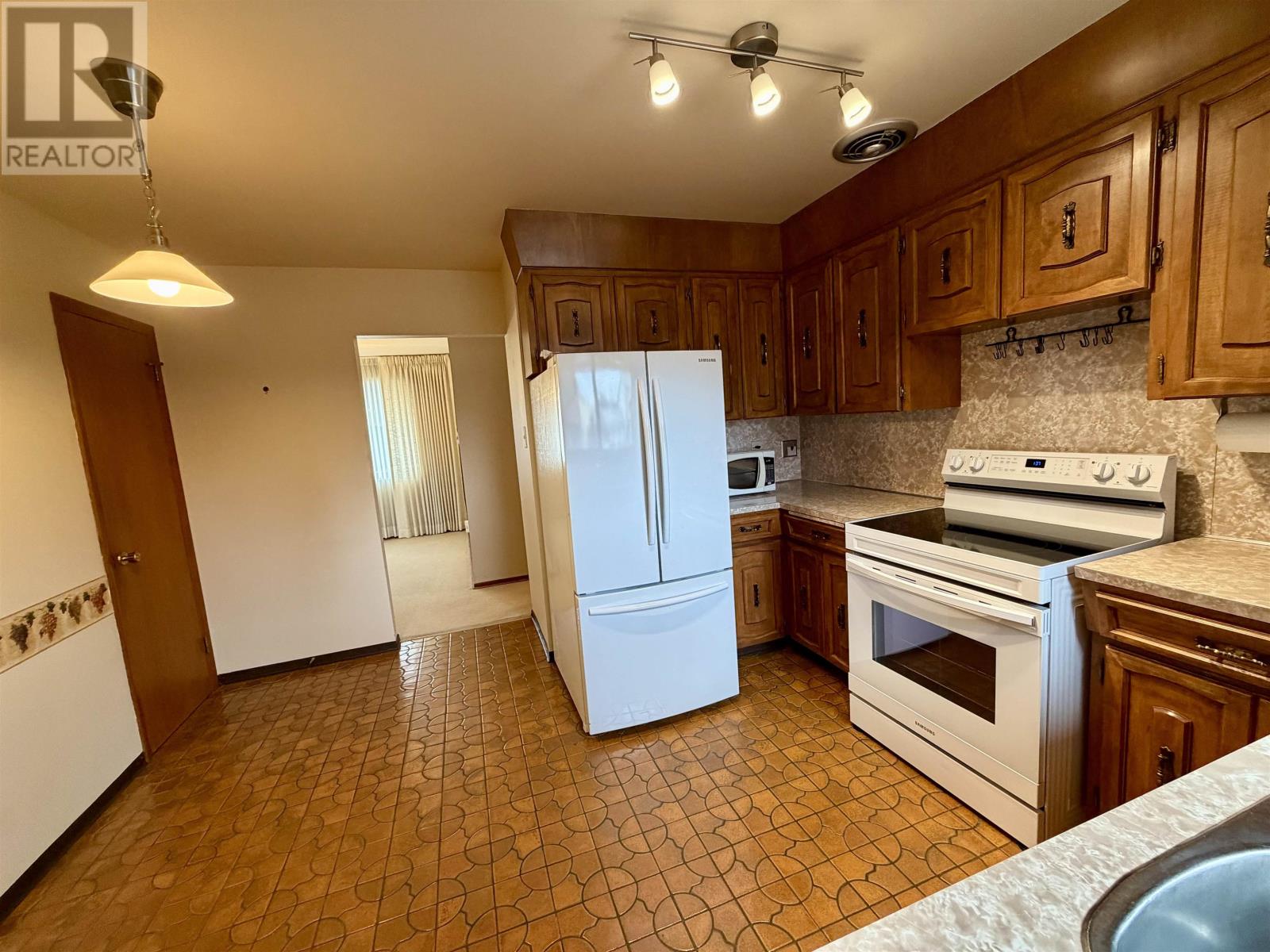 737 Confederation Dr, Thunder Bay, Ontario  P7E 3N5 - Photo 11 - TB2601115